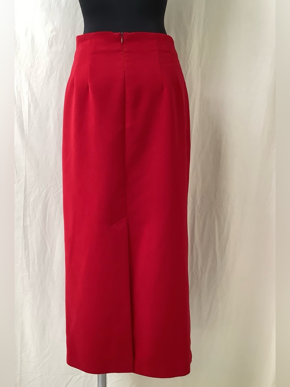 Briggs Straight Midi Skirt-Red-Back Zip Close-8 Regular - Picture 3 of 5